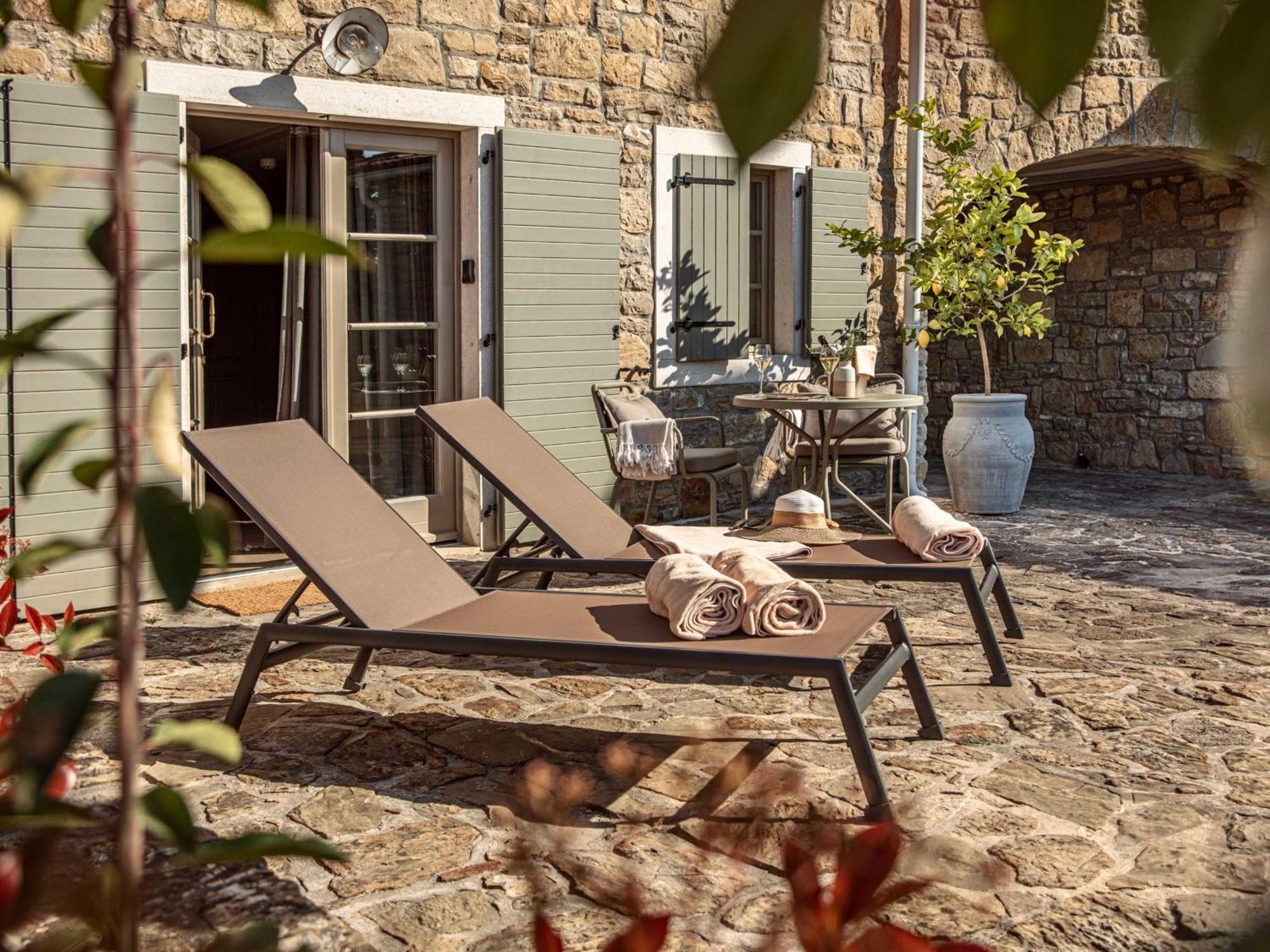 San Canzian Hotel & Residences - Small Luxury Hotels Of The World Buje Exterior photo